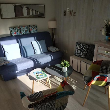 Charmant Appartement A 350M De La Plage Et Du Port Fréjus Екстериор снимка