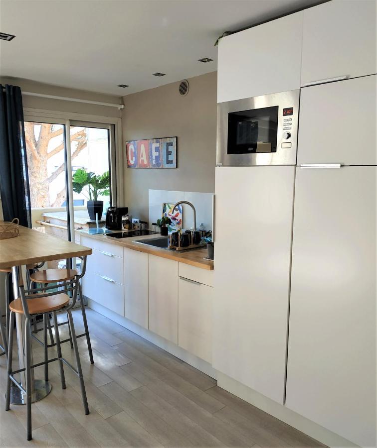 Charmant Appartement A 350M De La Plage Et Du Port Fréjus Екстериор снимка